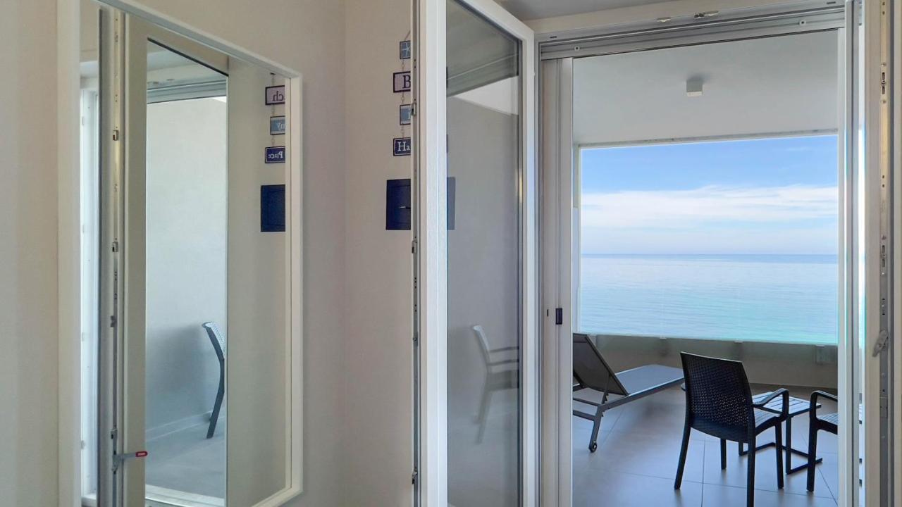 Wepuglia - Dimora Adriatica Monopoli Exterior foto